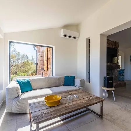 Rocca Rossa Vue Exceptionnelle Sur La Порто-Веккьо