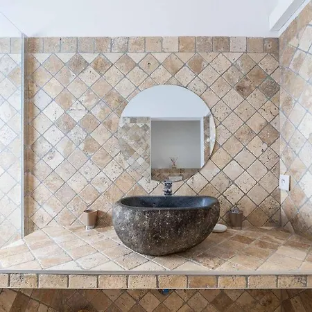 Rocca Rossa Vue Exceptionnelle Sur La *