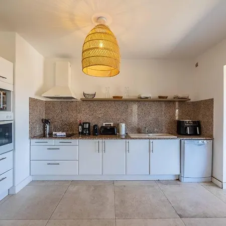 Rocca Rossa Vue Exceptionnelle Sur La * Порто-Веккьо