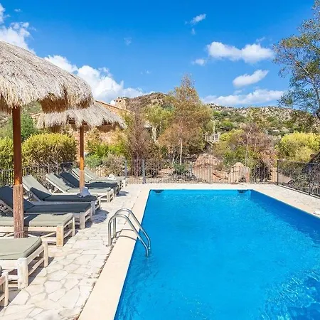 Rocca Rossa Vue Exceptionnelle Sur La Вилла Порто-Веккьо