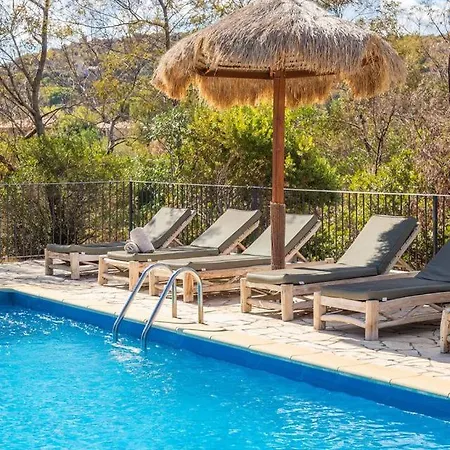 Rocca Rossa Vue Exceptionnelle Sur La * Порто-Веккьо